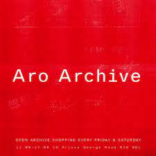 Schriftart Aro Archive